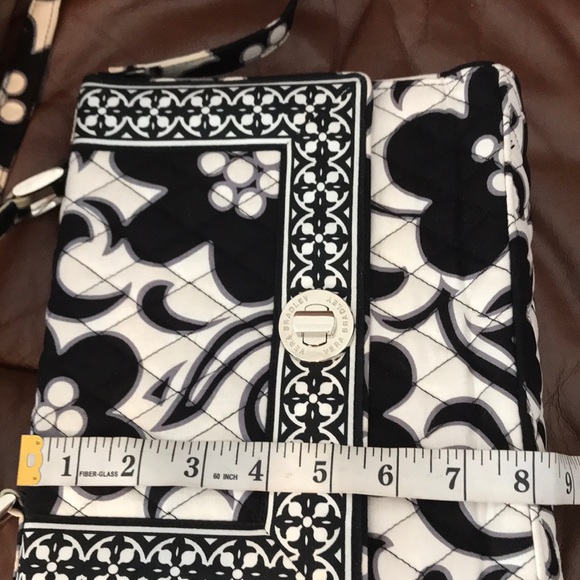 VERA BRADLEY PURSE - Picture 8 of 10